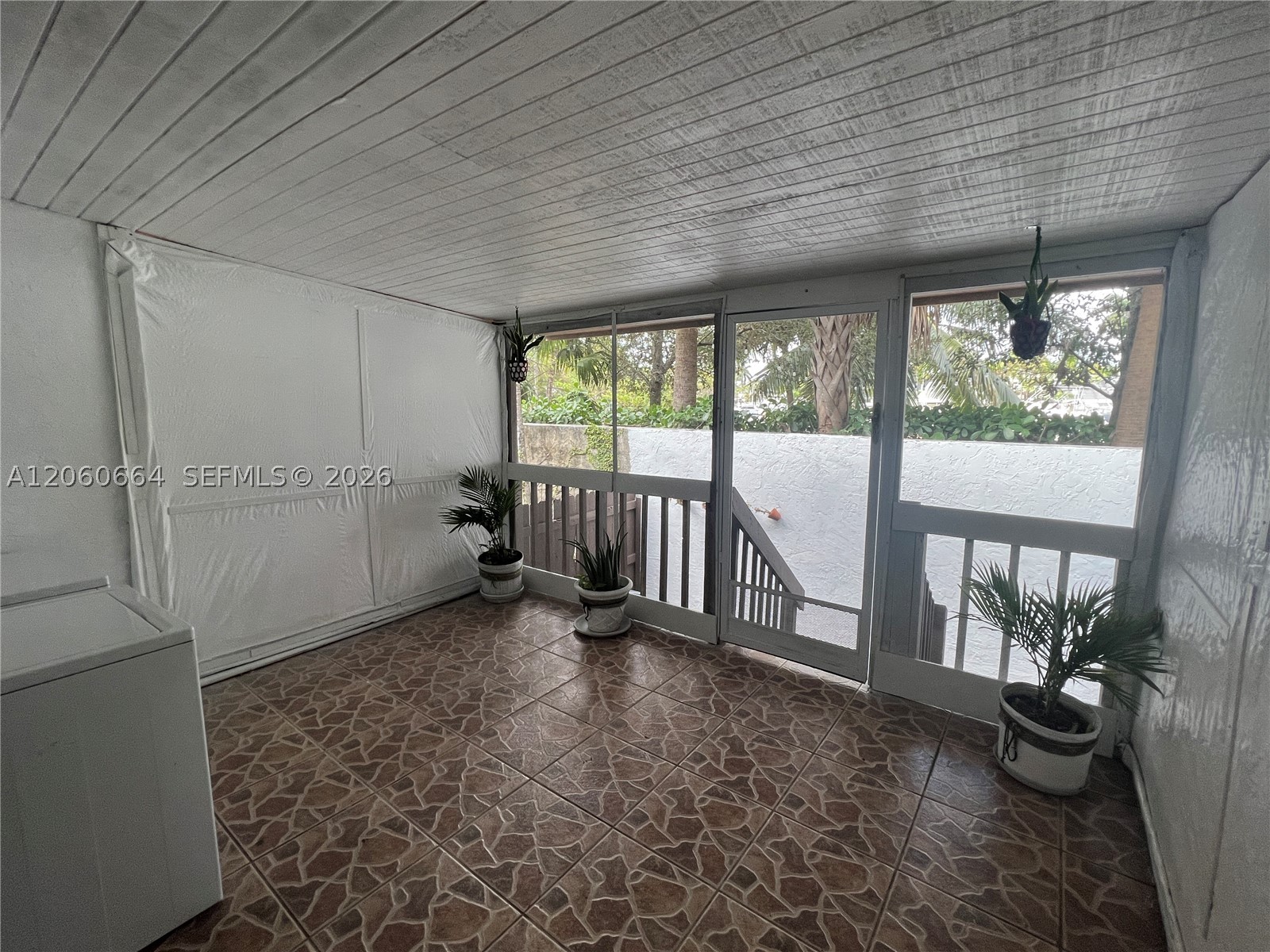1901 NW S River Dr #35C, Miami FL 33125