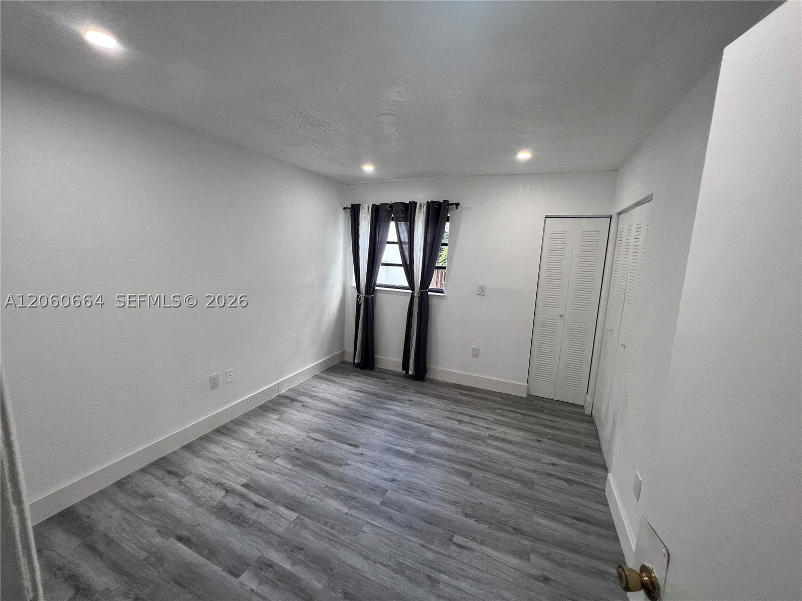 1901 NW S River Dr #35C, Miami FL 33125