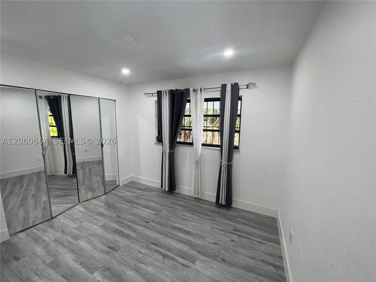1901 NW S River Dr #35C, Miami FL 33125