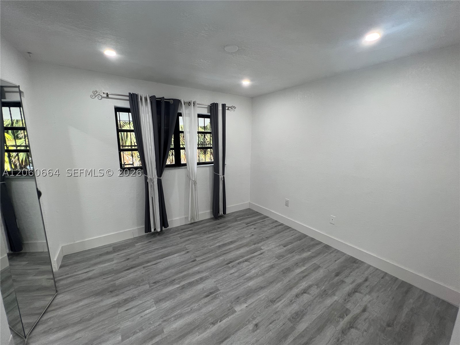 1901 NW S River Dr #35C, Miami FL 33125