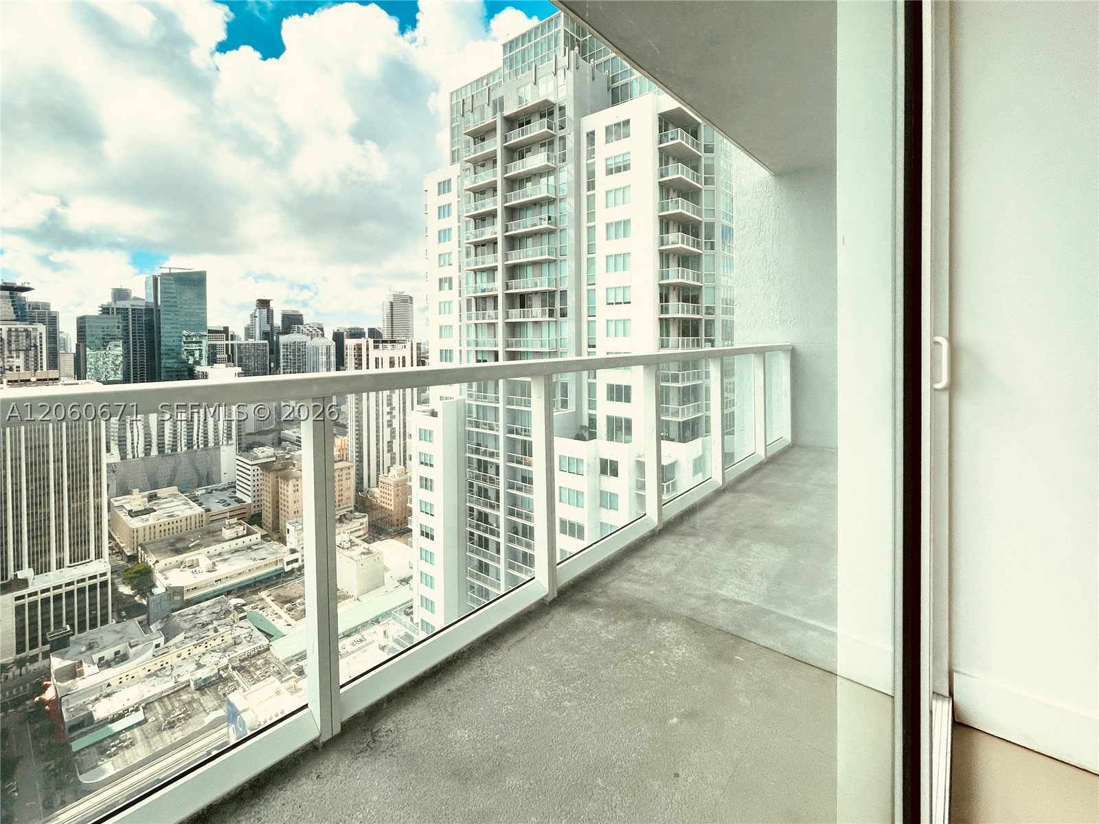 244 Biscayne Blvd #4307, Miami FL 33132