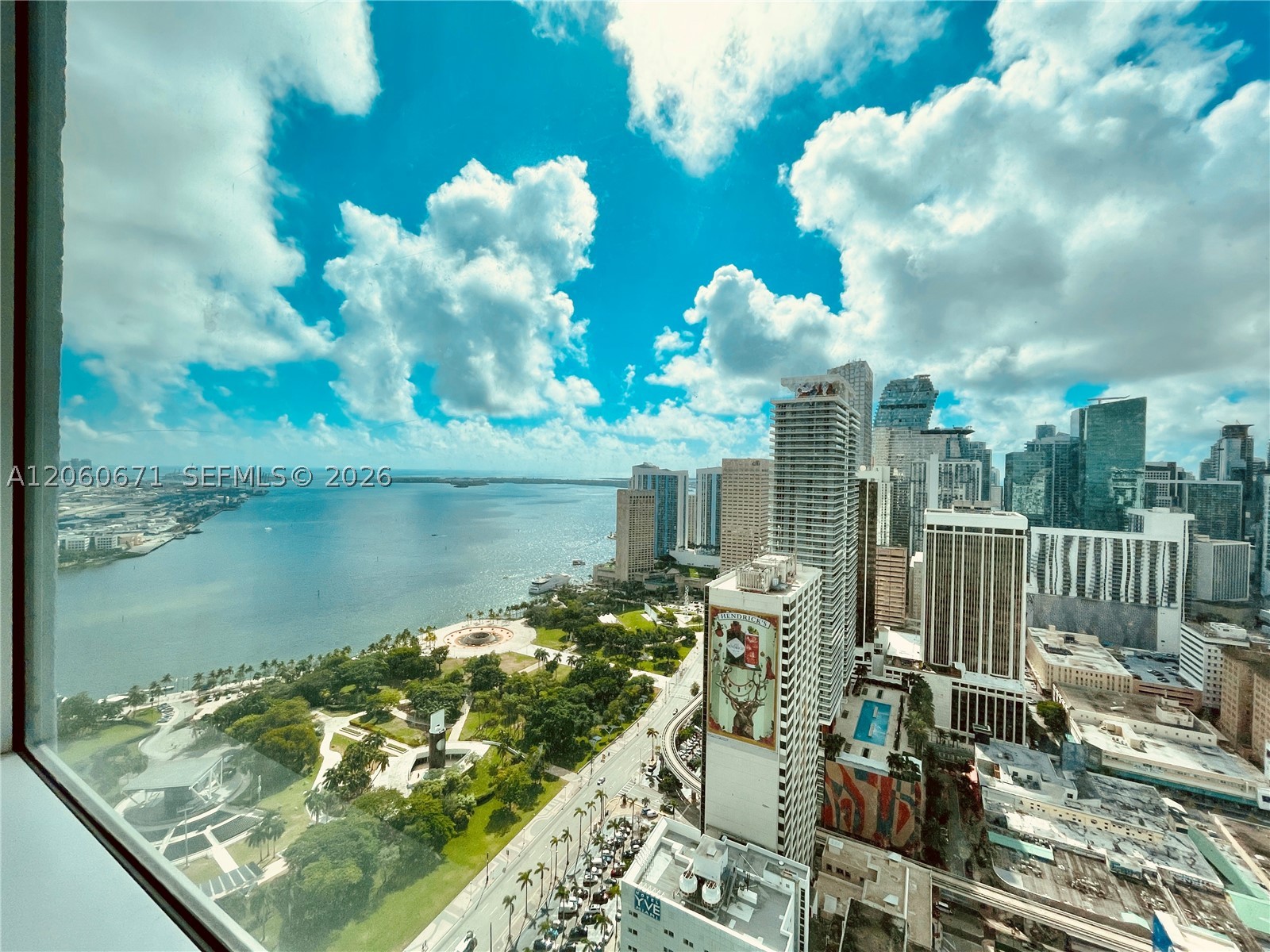 244 Biscayne Blvd #4307, Miami FL 33132