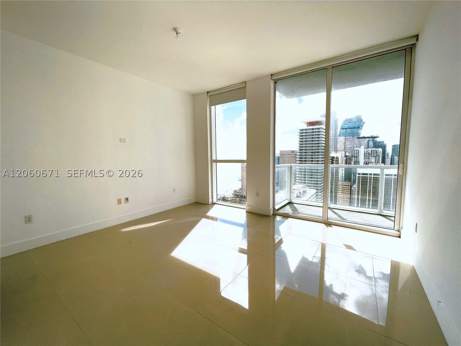 244 Biscayne Blvd #4307, Miami FL 33132