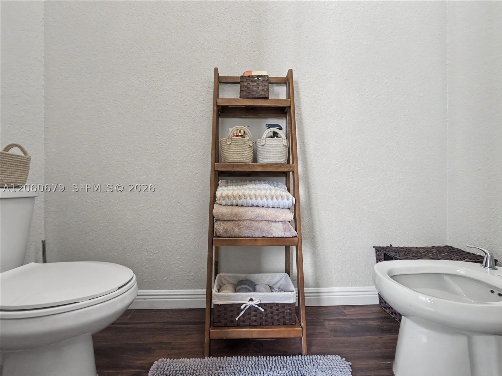 5889 SW 17th St, Miami FL 33155