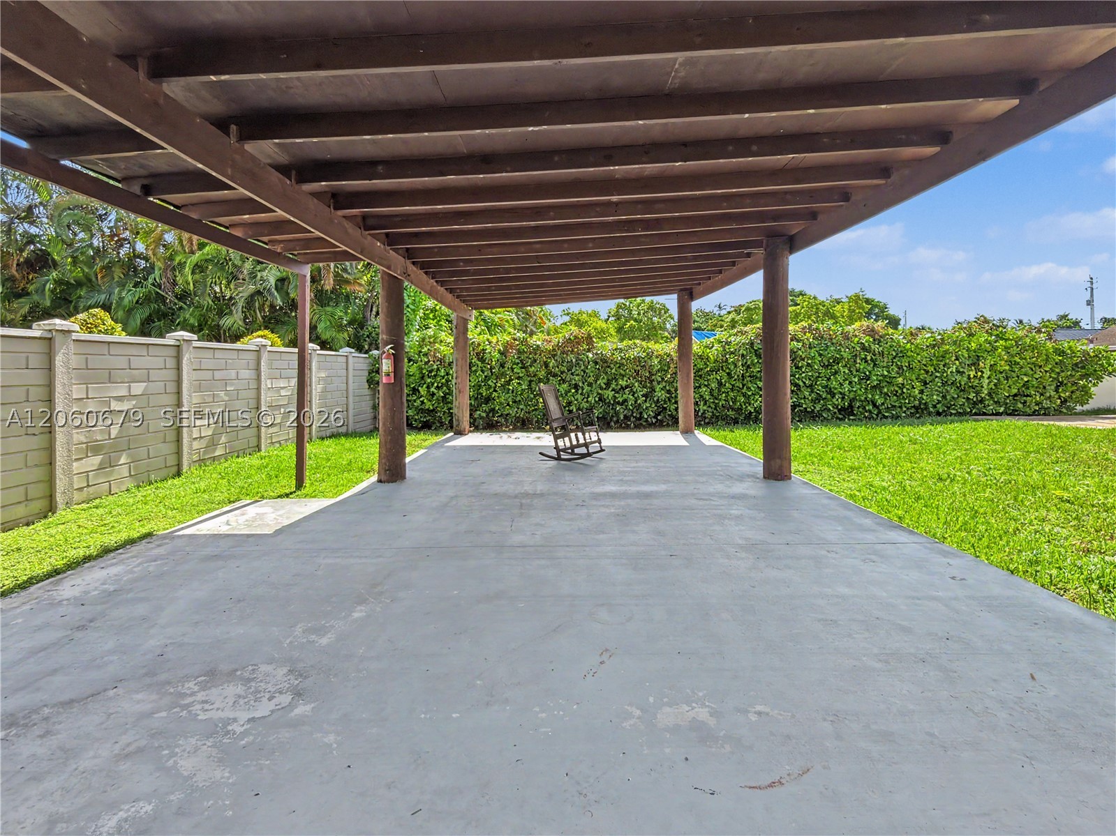 5889 SW 17th St, Miami FL 33155