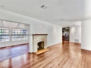 400 NE 86th St #400, El Portal FL 33138