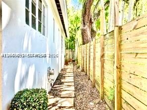 400 NE 86th St #400, El Portal FL 33138