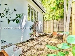 400 NE 86th St #400, El Portal FL 33138