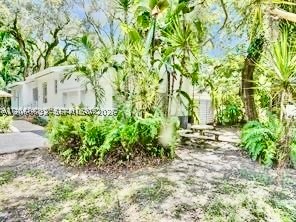 400 NE 86th St #400, El Portal FL 33138