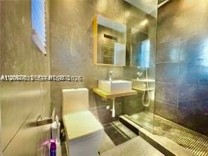 400 NE 86th St #400, El Portal FL 33138