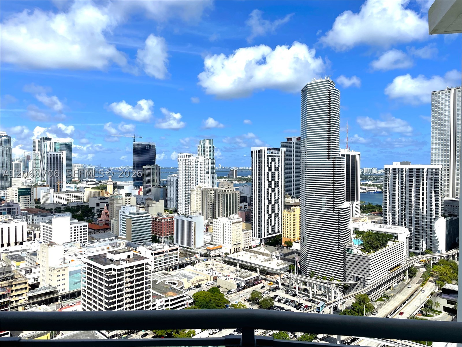 350 S Miami Ave #3713, Miami FL 33130