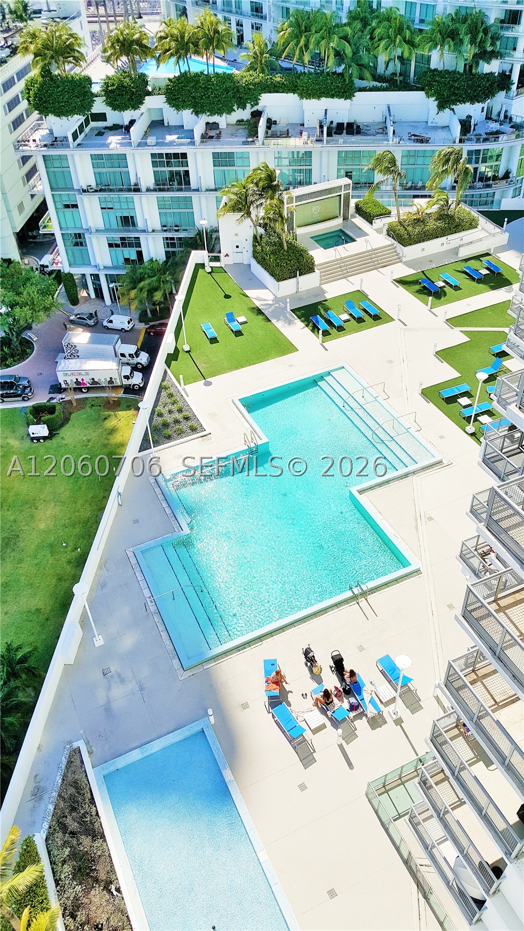 350 S Miami Ave #3713, Miami FL 33130
