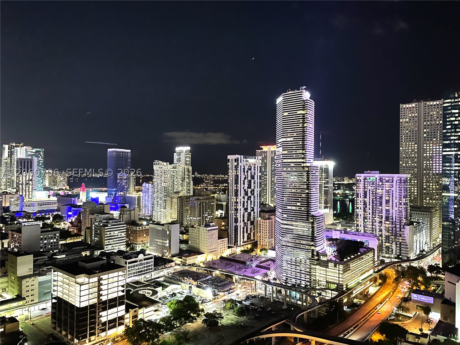 350 S Miami Ave #3713, Miami FL 33130