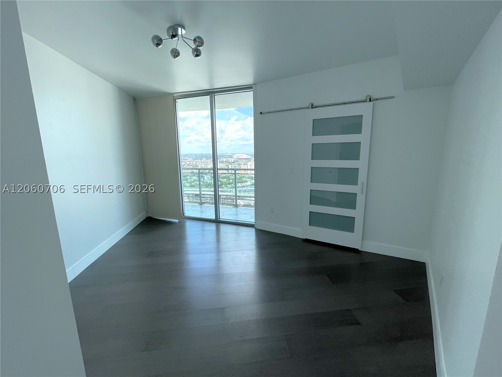 350 S Miami Ave #3713, Miami FL 33130