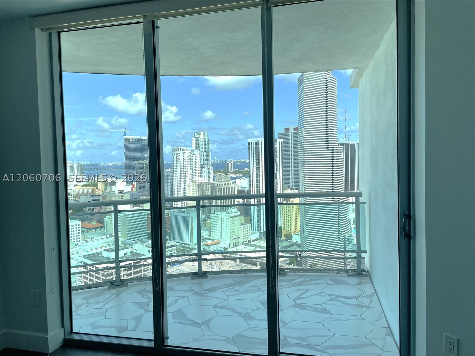 350 S Miami Ave #3713, Miami FL 33130