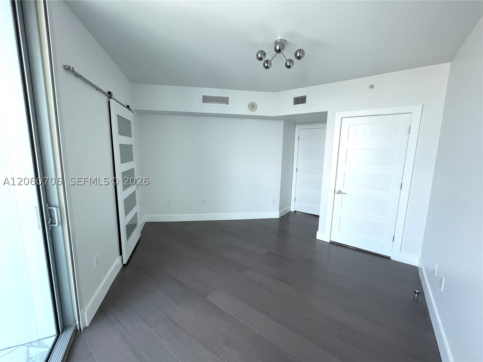 350 S Miami Ave #3713, Miami FL 33130