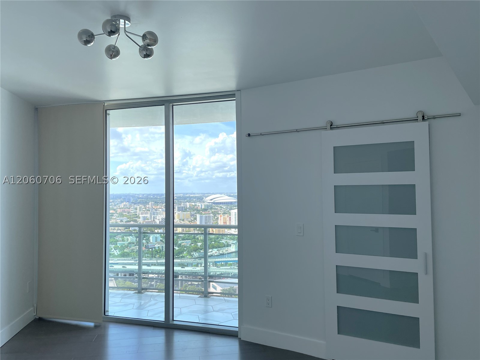 350 S Miami Ave #3713, Miami FL 33130