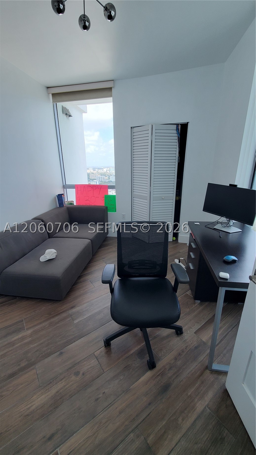 350 S Miami Ave #3713, Miami FL 33130