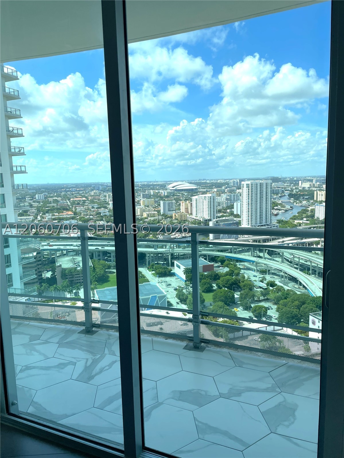 350 S Miami Ave #3713, Miami FL 33130