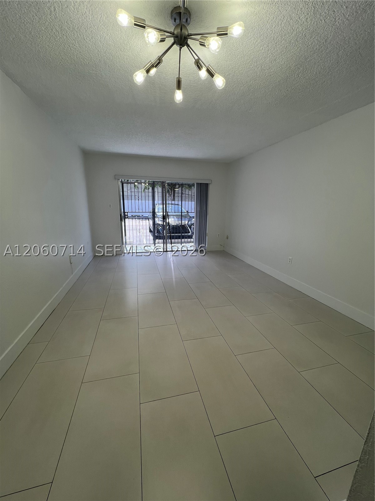 9520 SW 8th St #118, Miami FL 33174