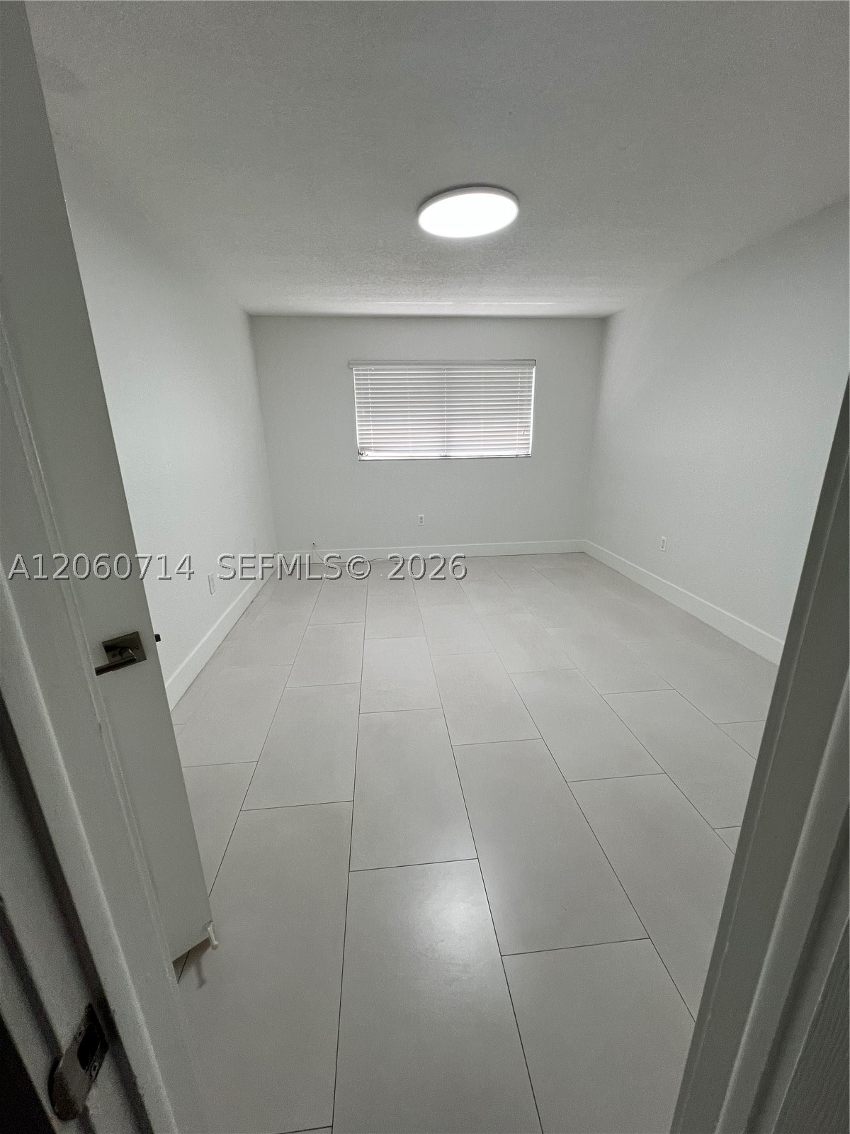 9520 SW 8th St #118, Miami FL 33174