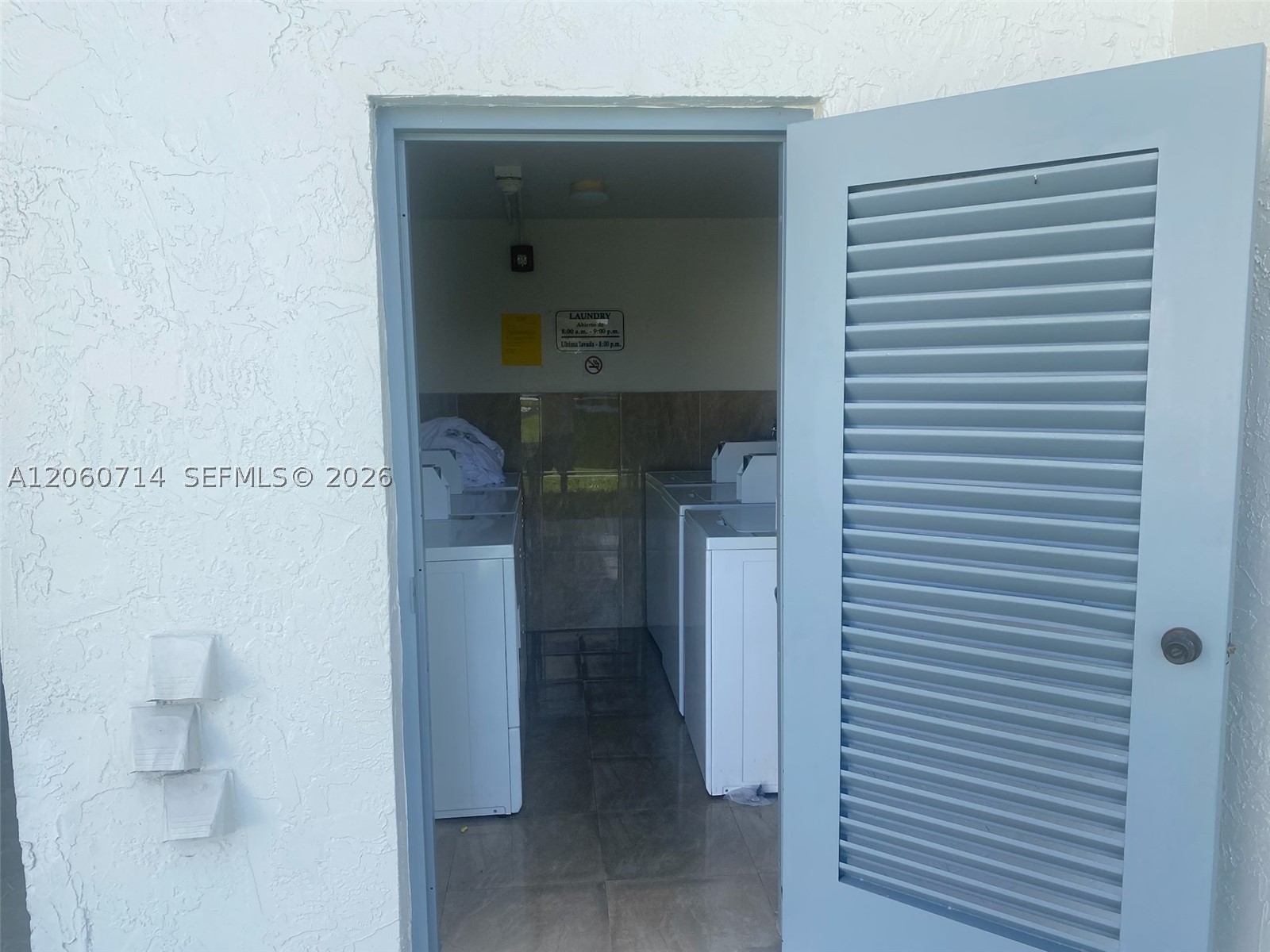9520 SW 8th St #118, Miami FL 33174