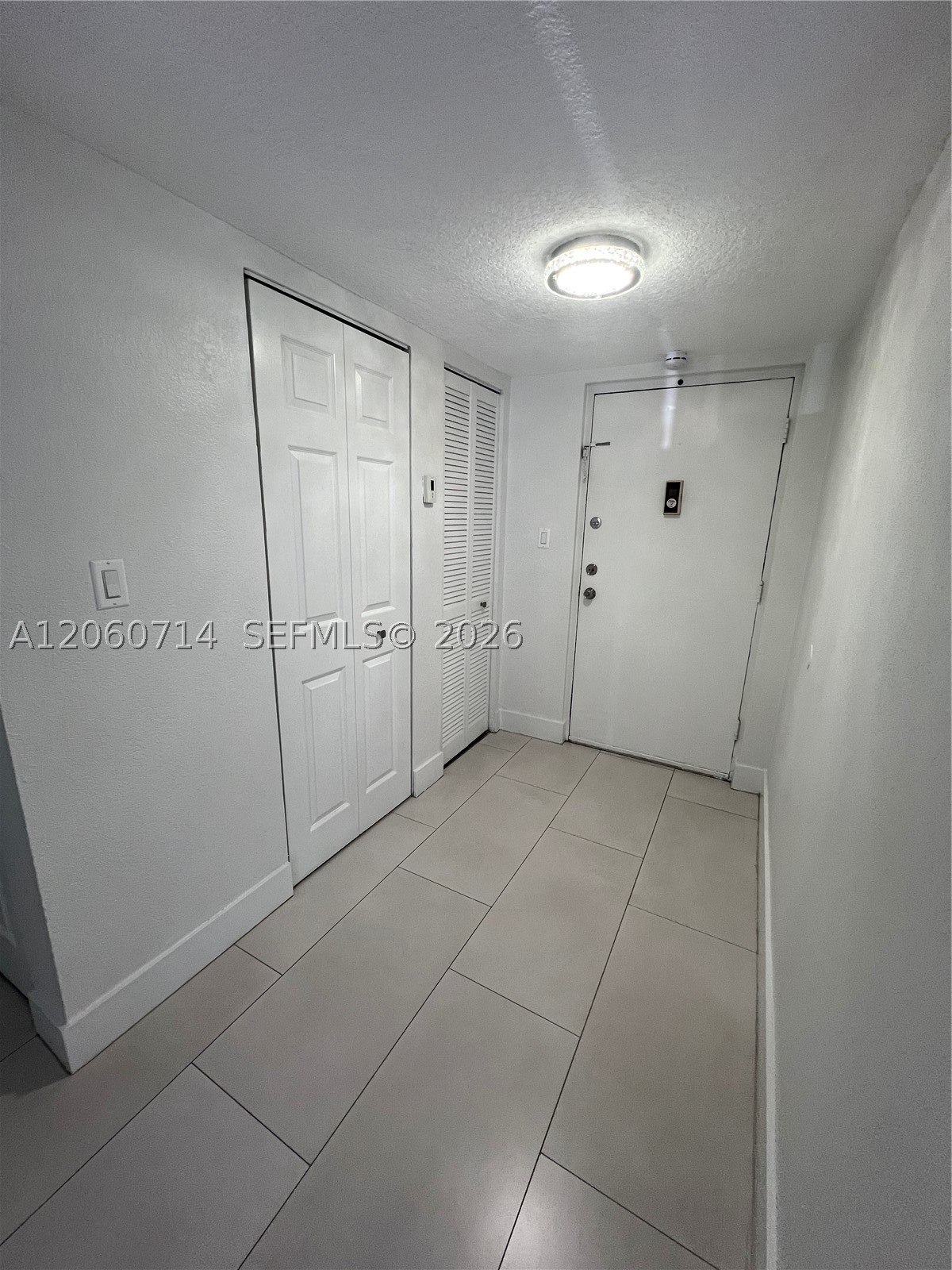9520 SW 8th St #118, Miami FL 33174