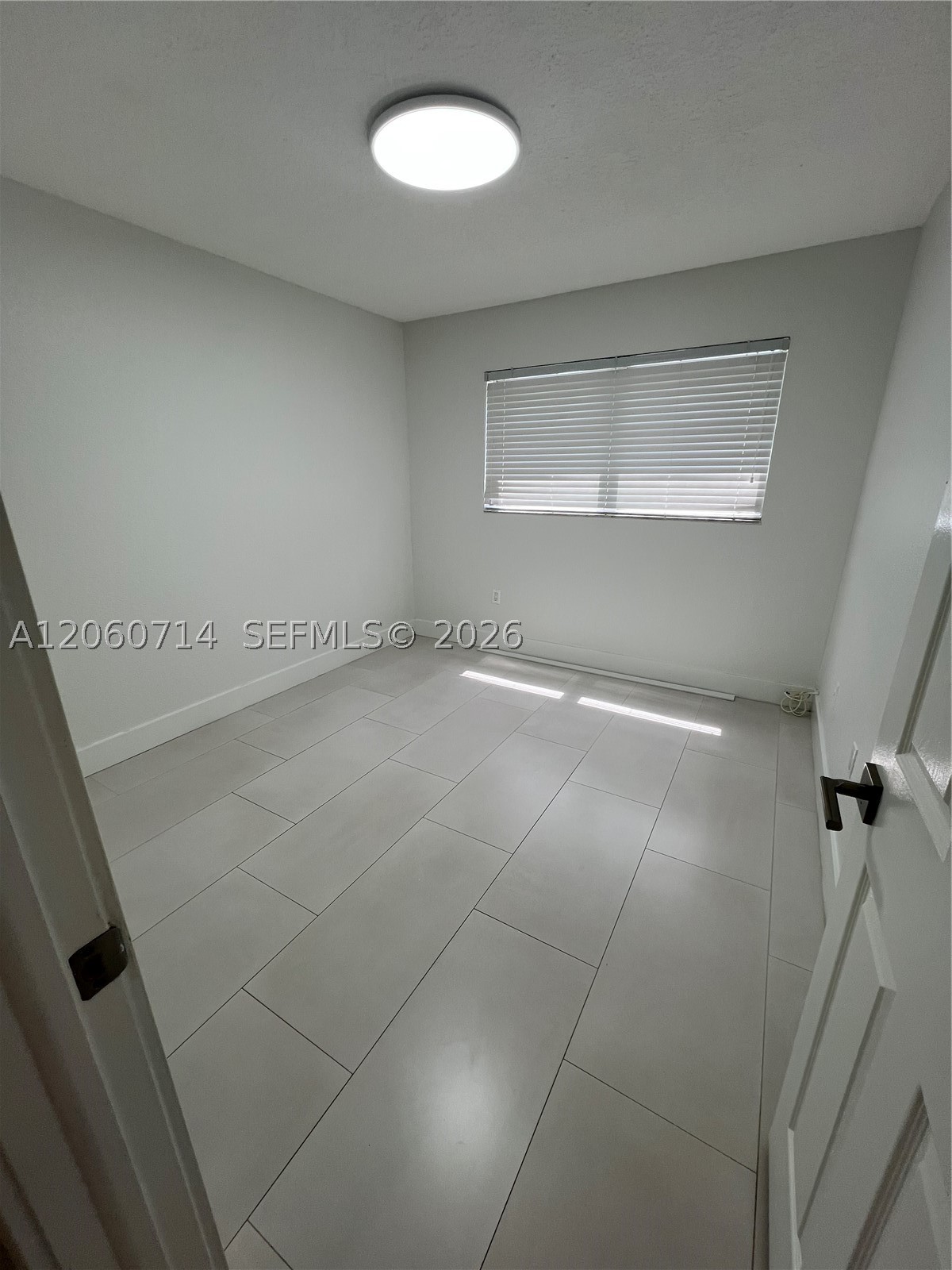 9520 SW 8th St #118, Miami FL 33174