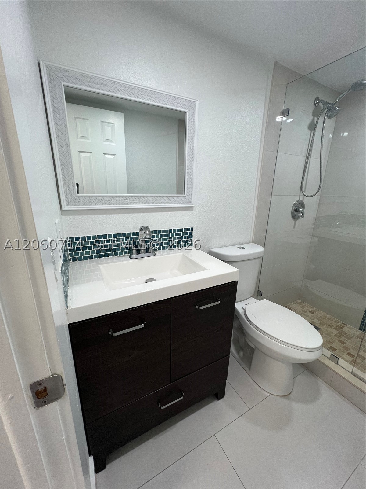 9520 SW 8th St #118, Miami FL 33174