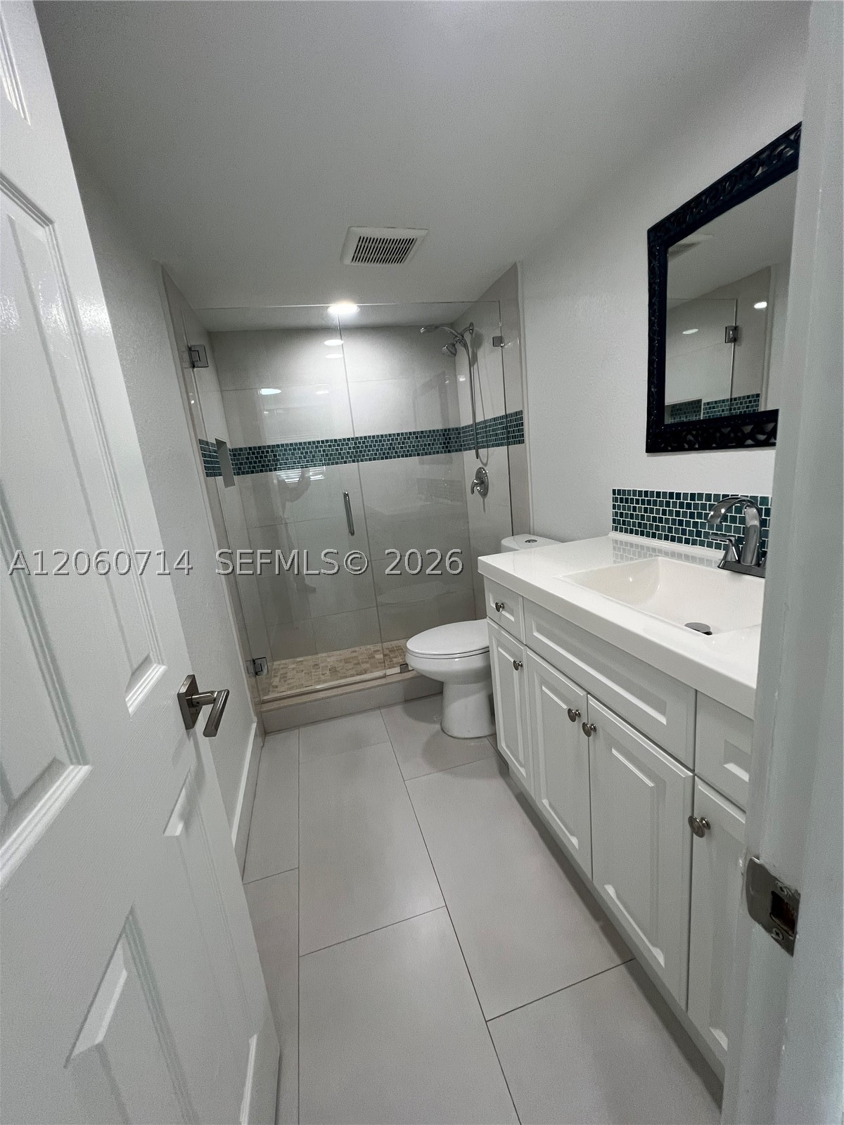 9520 SW 8th St #118, Miami FL 33174