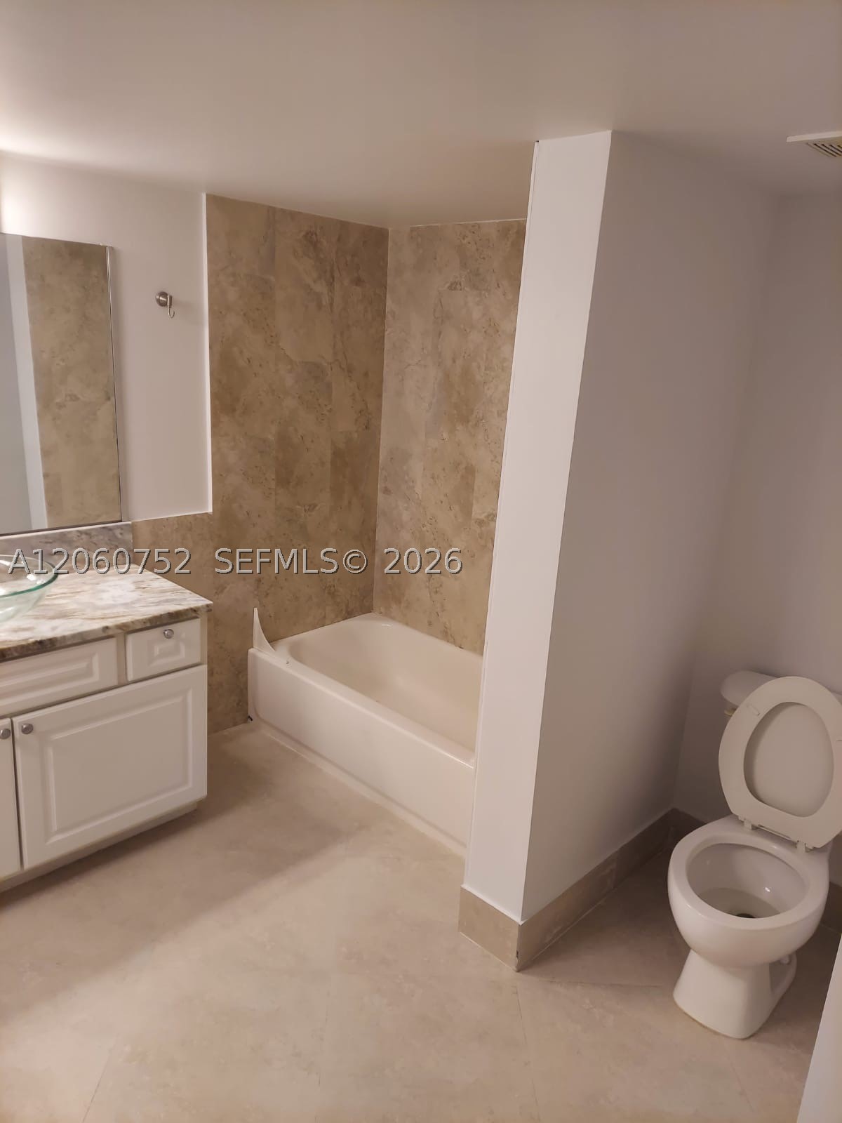 800 Scotia Dr #103, Hypoluxo FL 33462