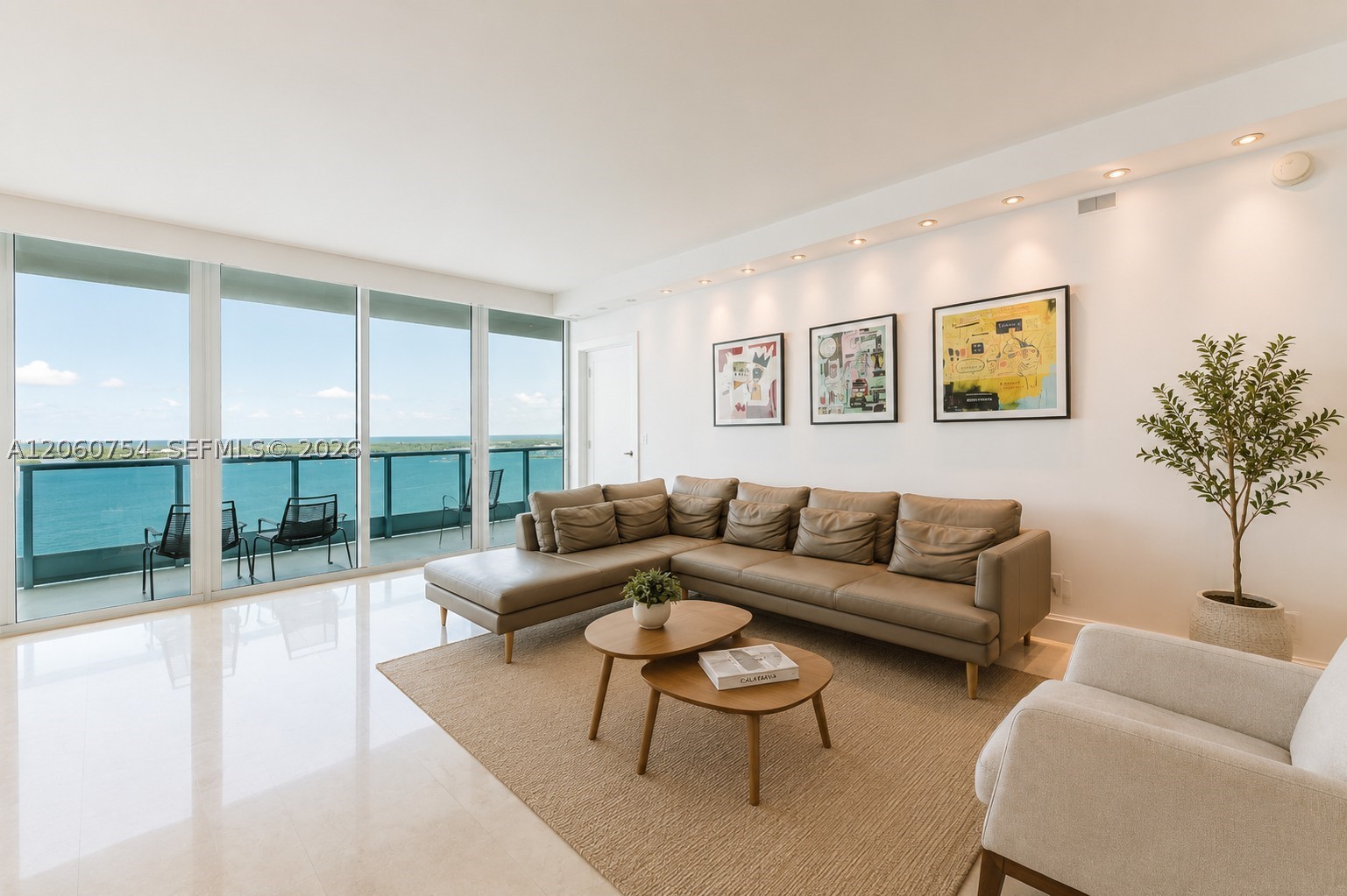 1331 Brickell Bay Dr #2805, Miami FL 33131