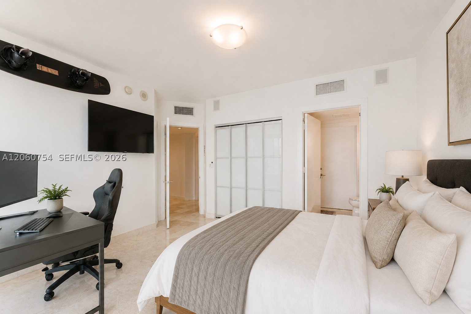 1331 Brickell Bay Dr #2805, Miami FL 33131