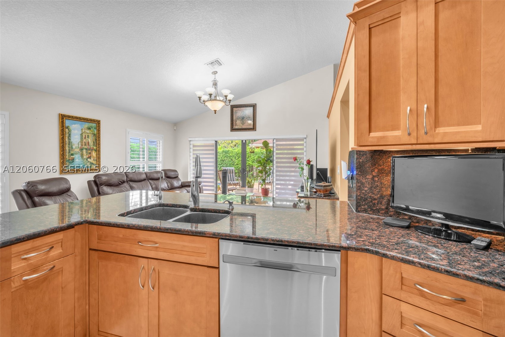 5143 NW 42nd Ter, Coconut Creek FL 33073