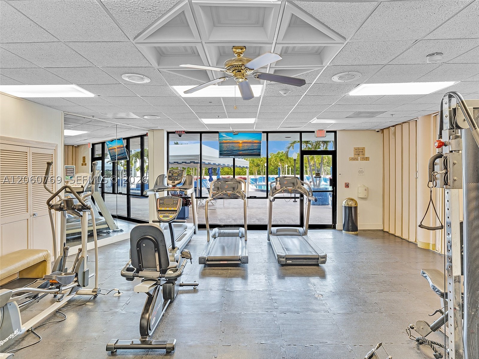 3731 N Country Club Dr #PH-24, Aventura FL 33180