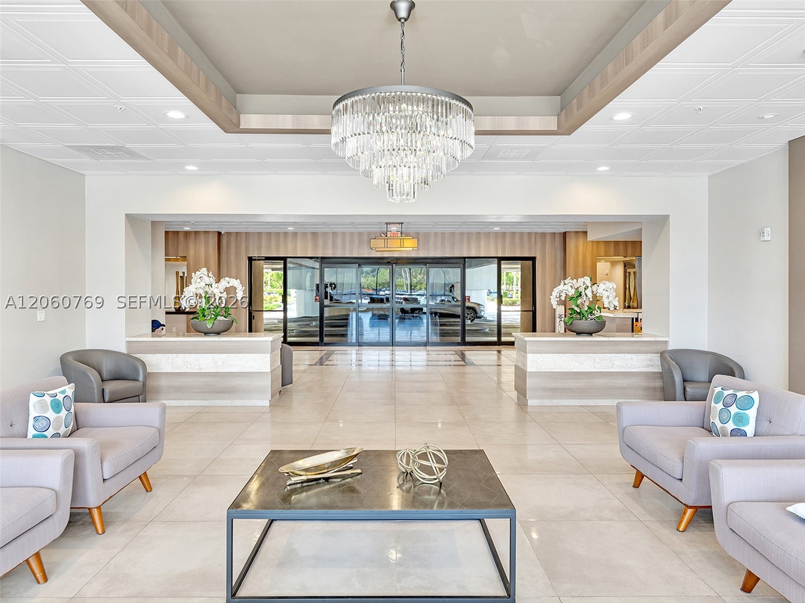3731 N Country Club Dr #PH-24, Aventura FL 33180