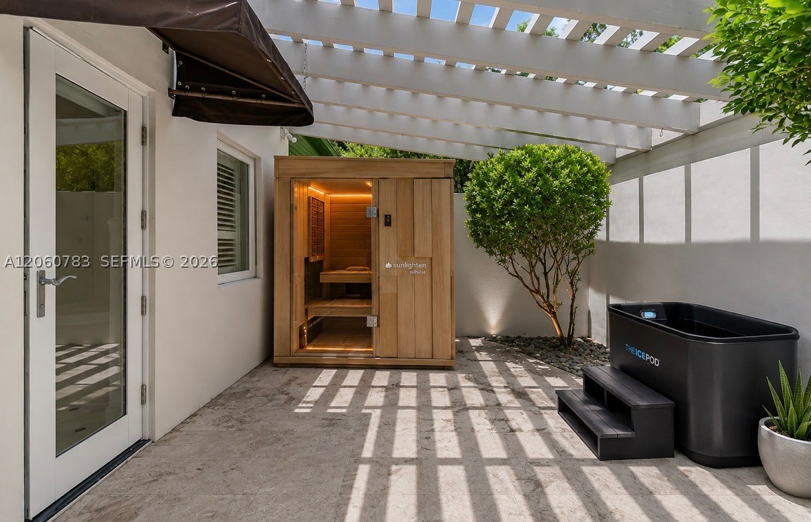 451 Ridge Rd, Coral Gables FL 33143