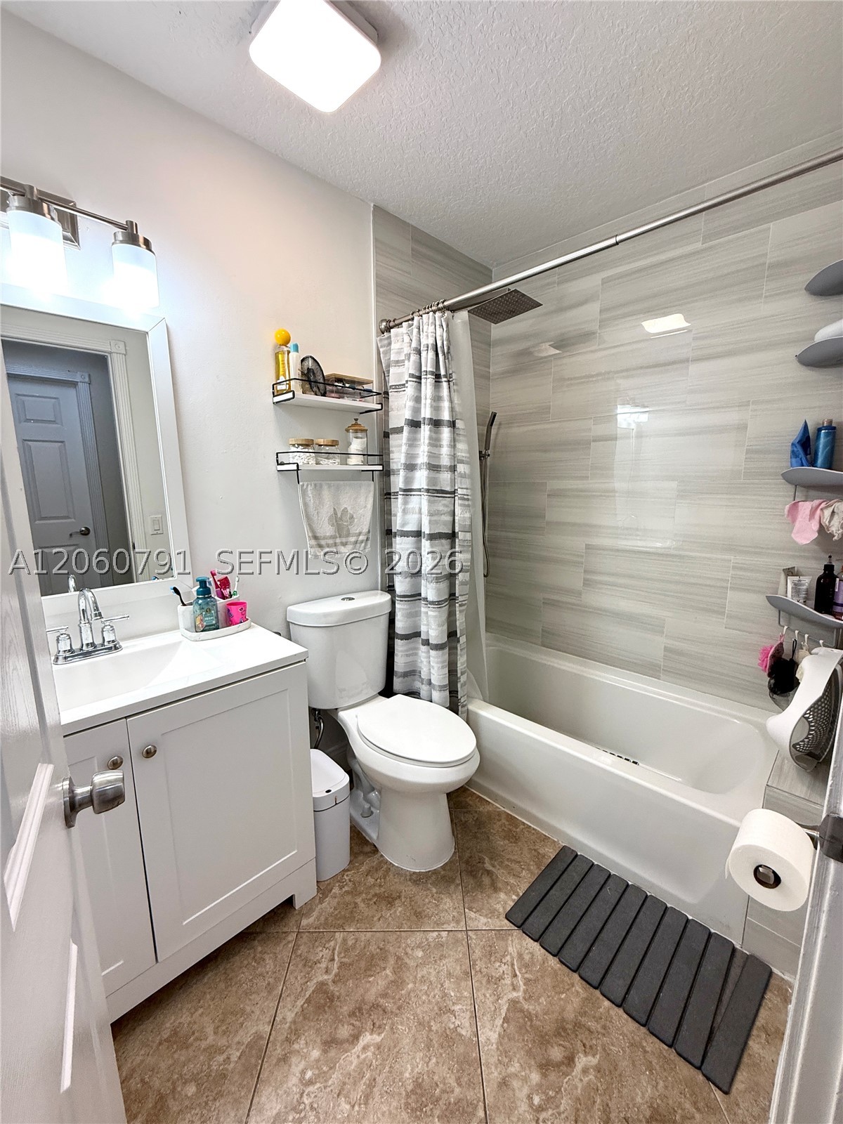 8731 NW 153rd Ter, Miami Lakes FL 33018