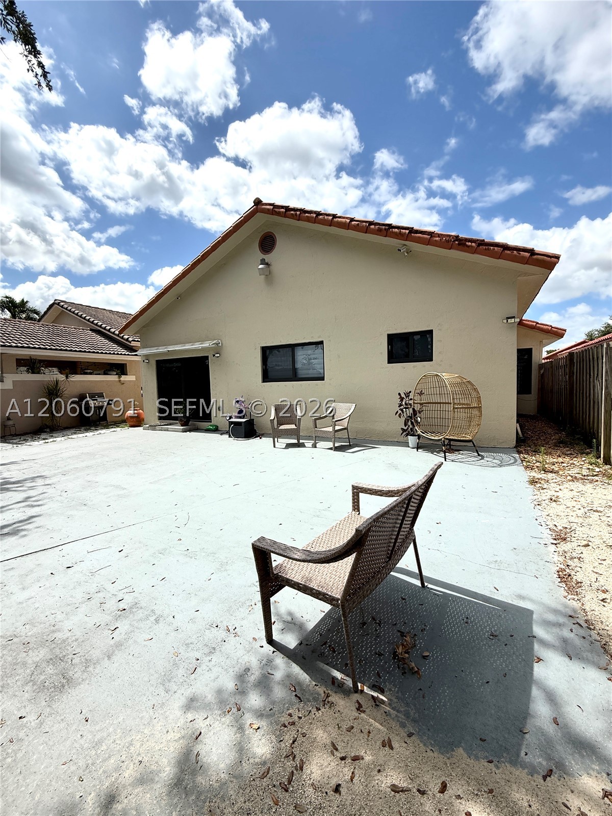 8731 NW 153rd Ter, Miami Lakes FL 33018