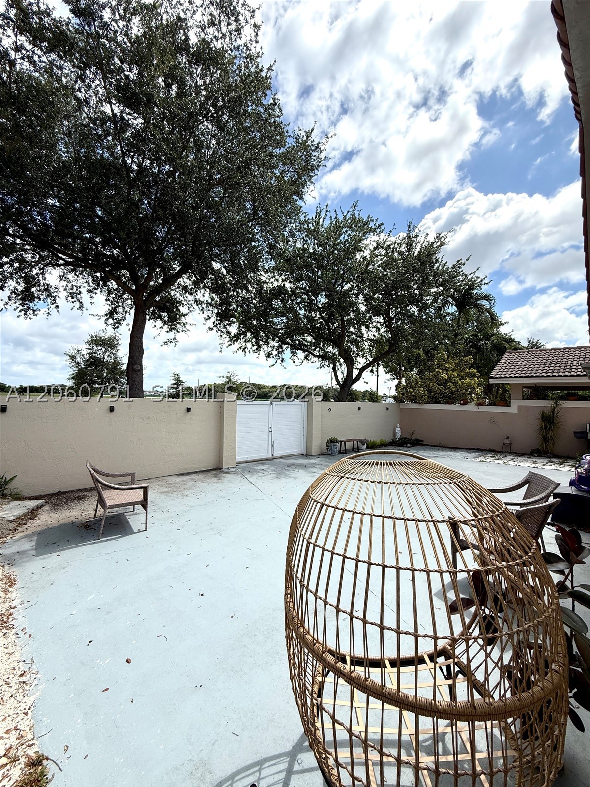8731 NW 153rd Ter, Miami Lakes FL 33018