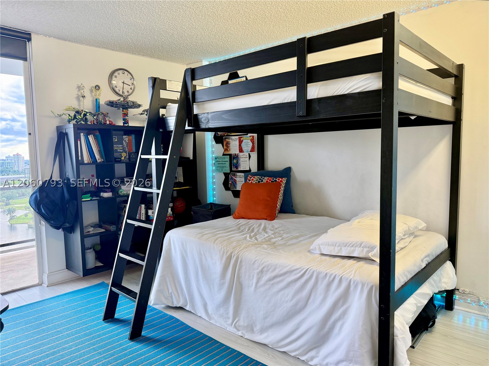 3701 N Country Club Dr #2205, Aventura FL 33180