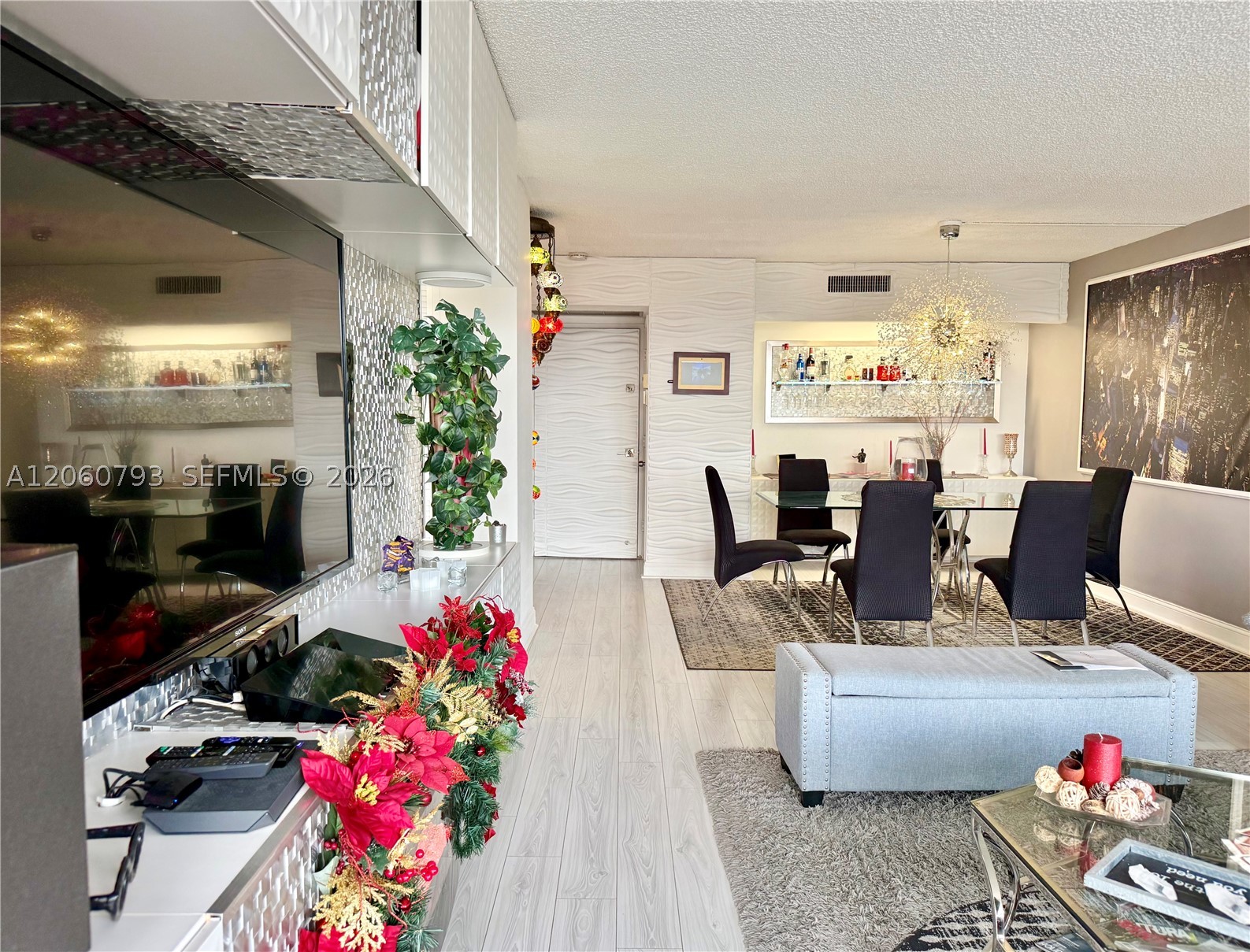 3701 N Country Club Dr #2205, Aventura FL 33180