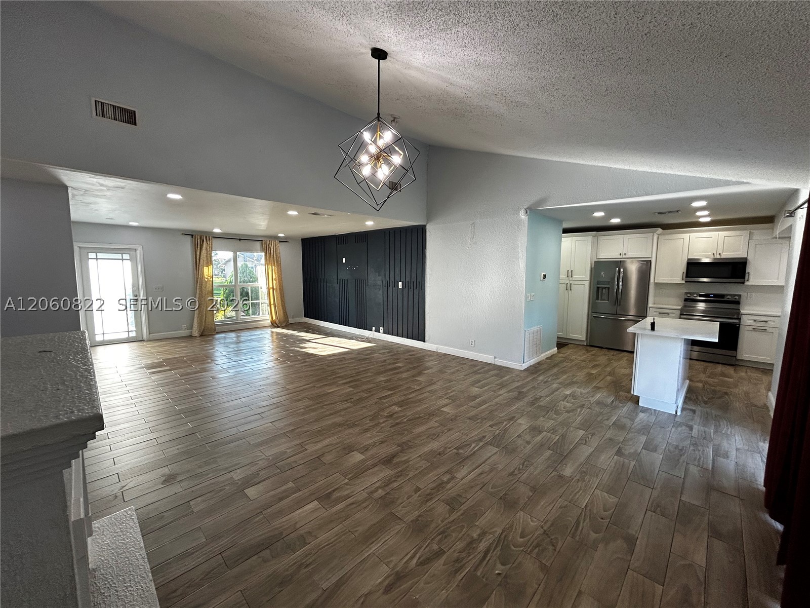 2403 NW 108th Ter, Sunrise FL 33322
