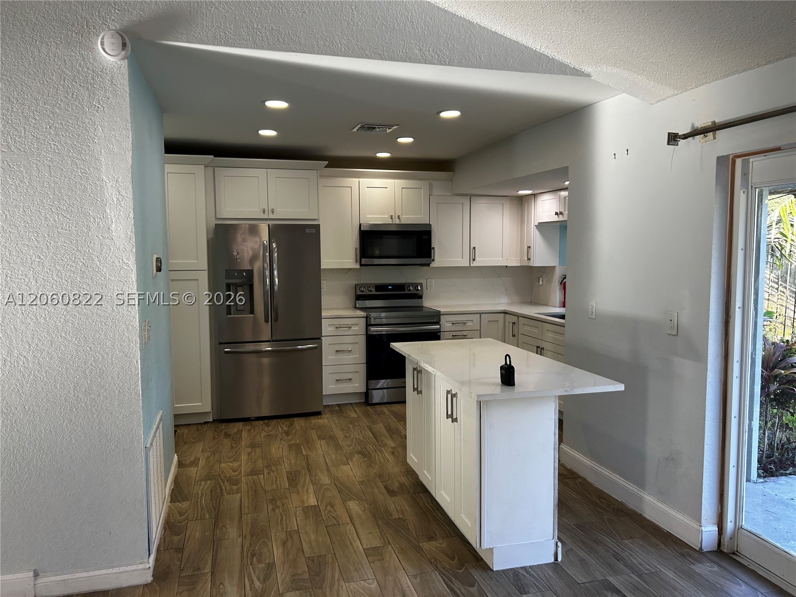 2403 NW 108th Ter, Sunrise FL 33322