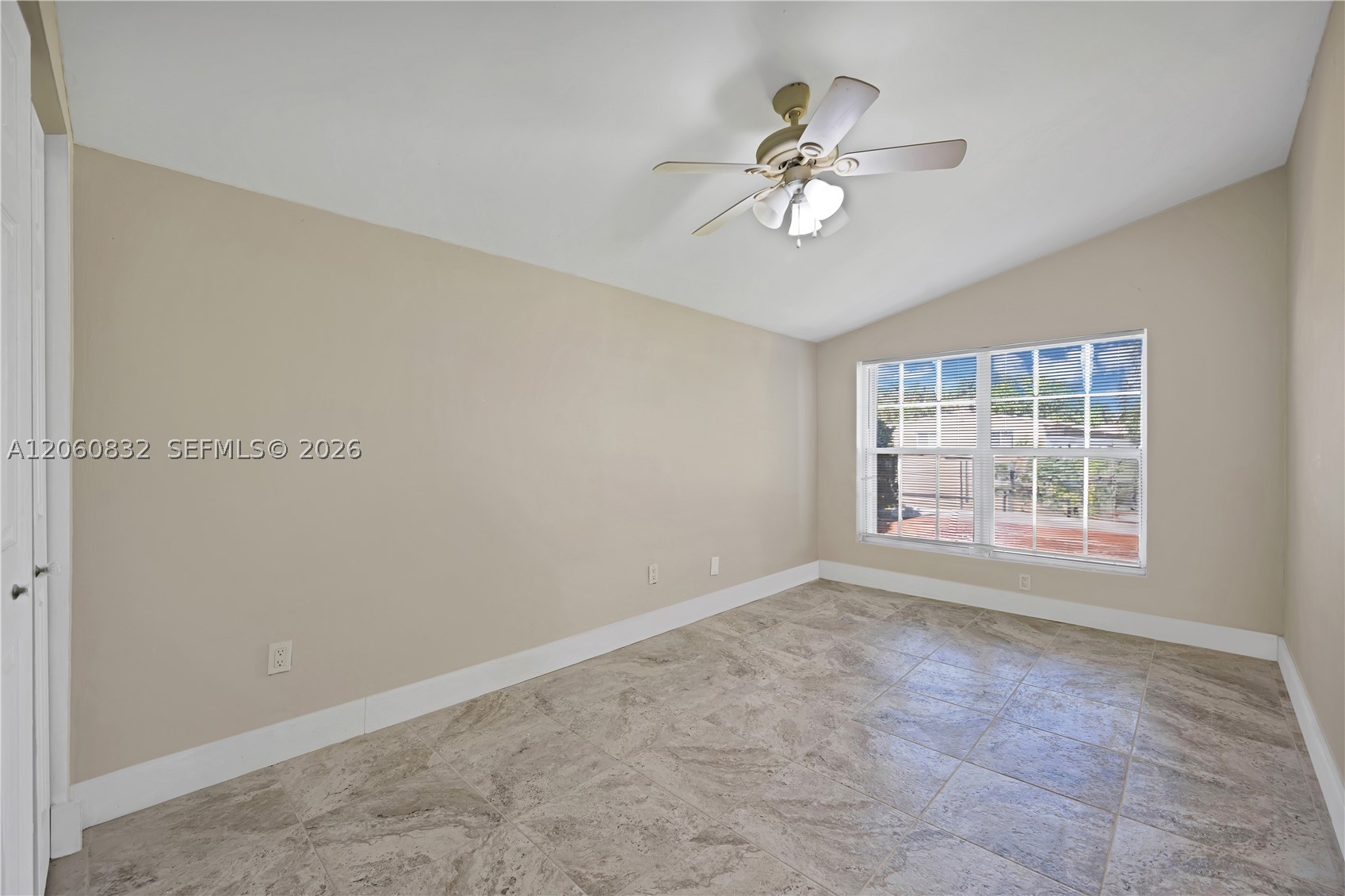 818 NE 3rd St, Hallandale Beach FL 33009