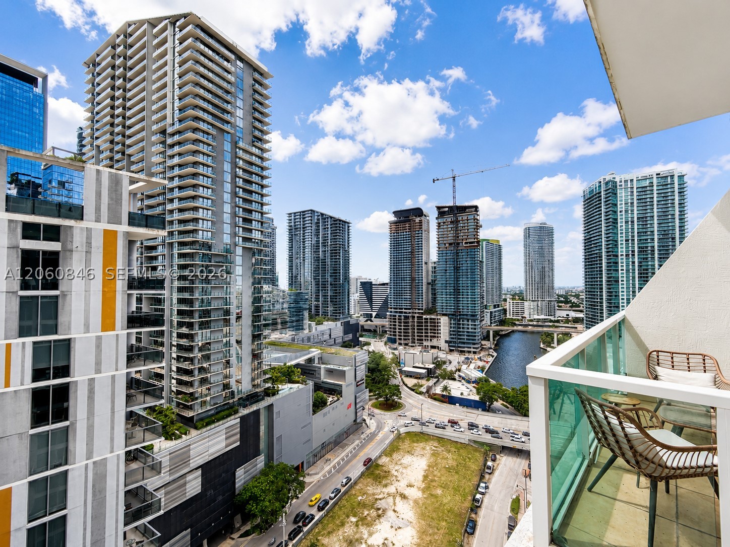 41 SE 5th St #1412, Miami FL 33131