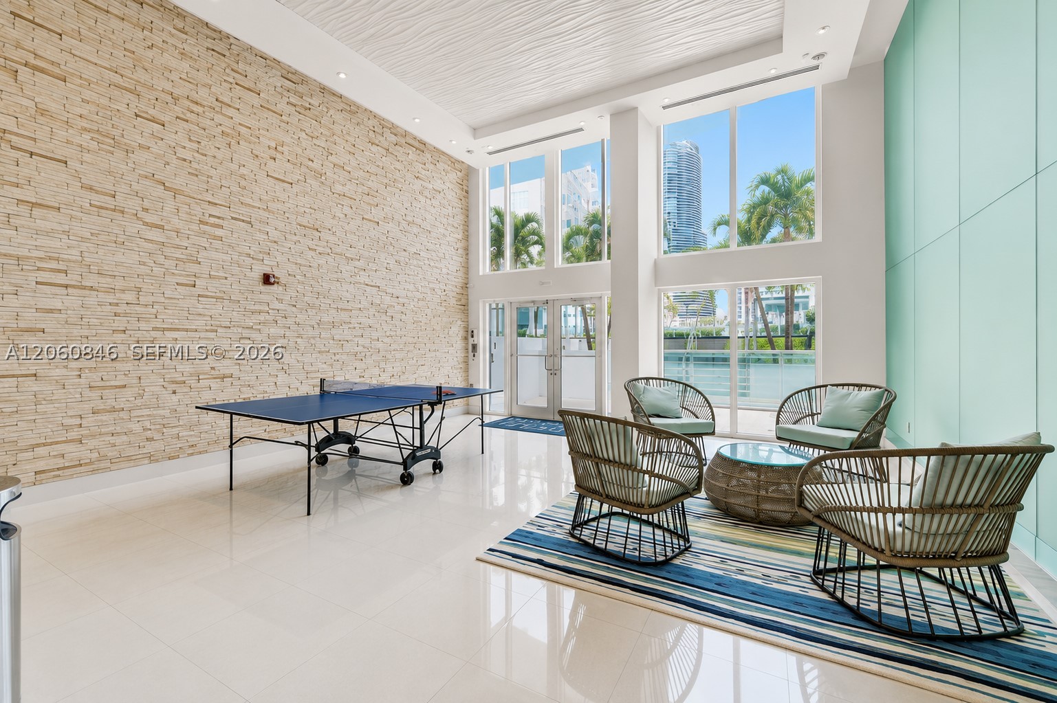 41 SE 5th St #1412, Miami FL 33131