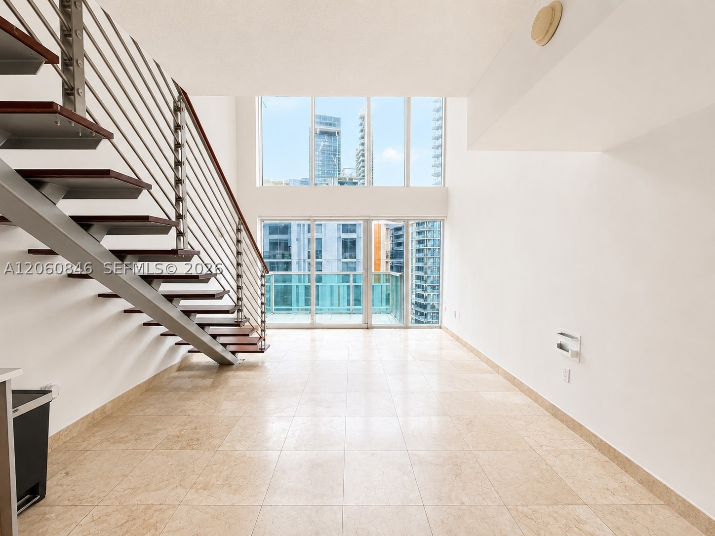 41 SE 5th St #1412, Miami FL 33131