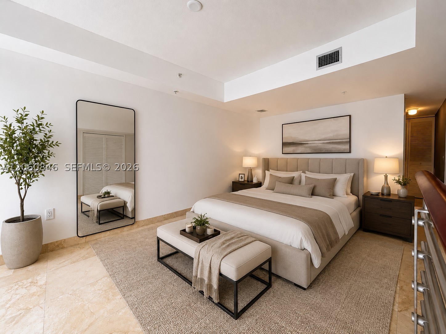 41 SE 5th St #1412, Miami FL 33131