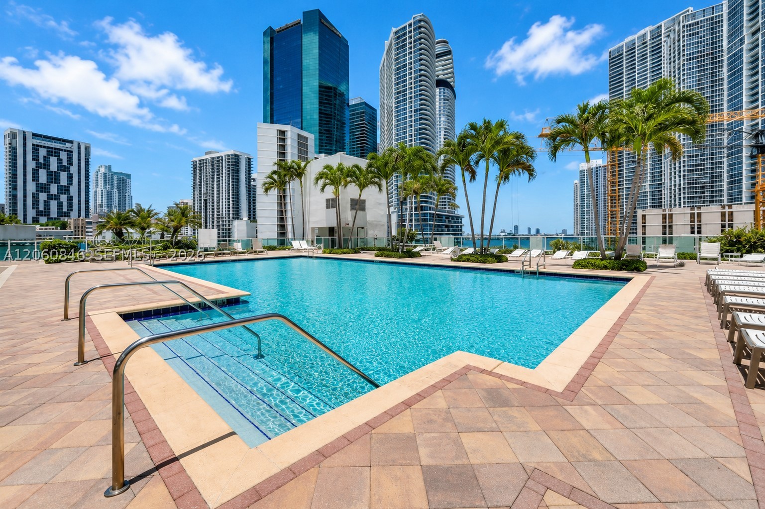 41 SE 5th St #1412, Miami FL 33131